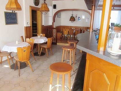 照片: Gr&amp;uuml;ninger Gasthaus